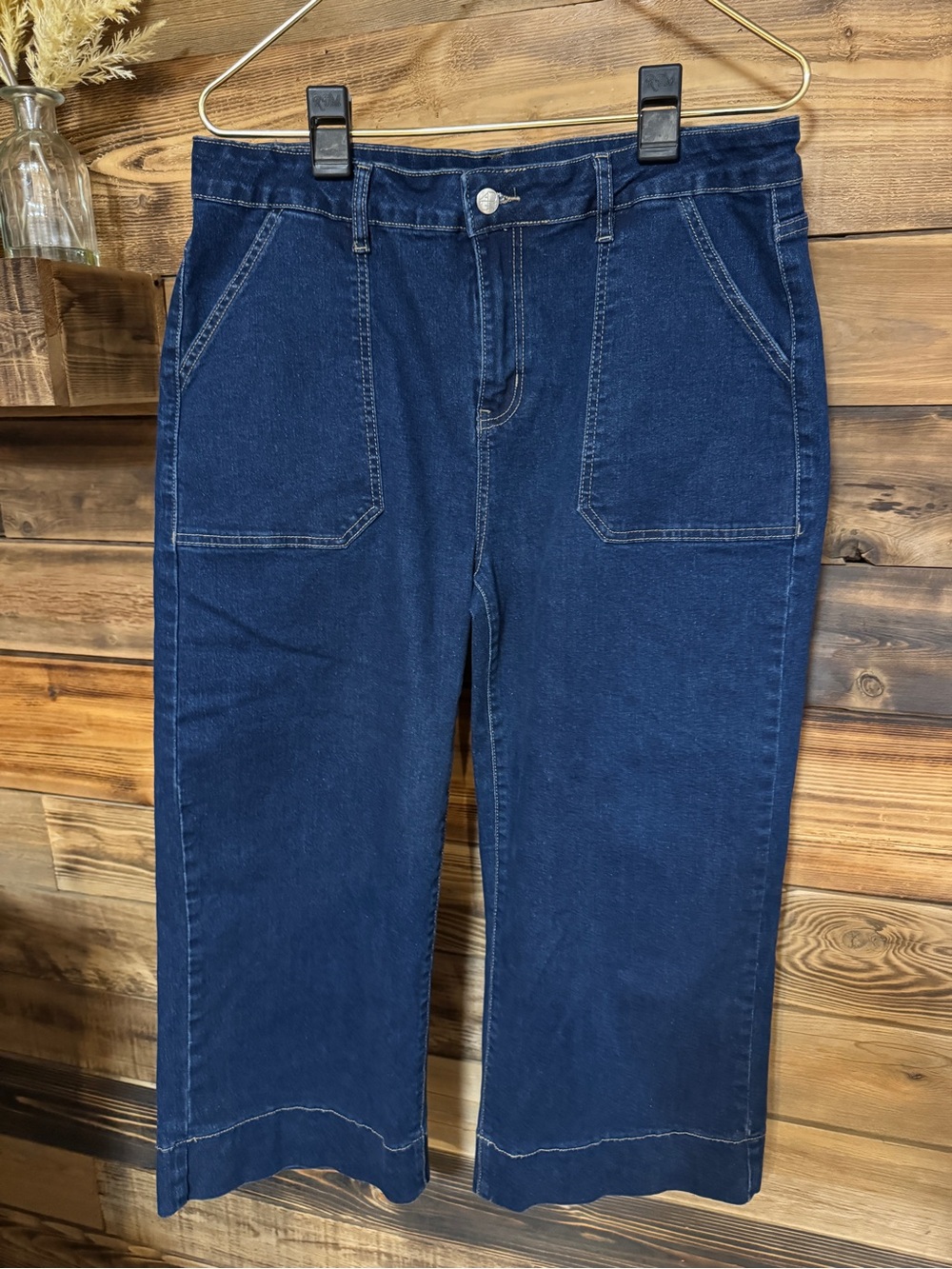 Women’s Sz 16 Denim Capris NWOT